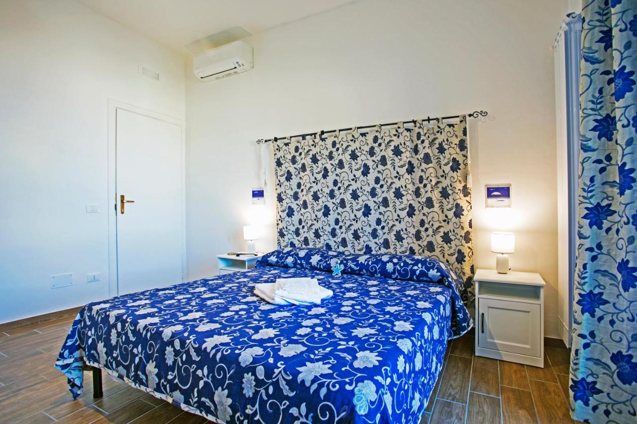 B&B Al Blu Gaeta Exteriör bild